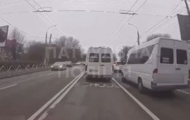 У Хмельницькому оштрафували водія маршрутки (ВІДЕО)