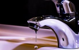 Сьогодні на Озерній не буде води — прорвало водопровід