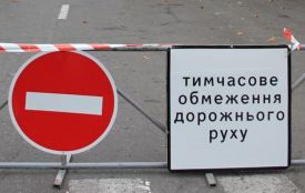 У Хмельницькому обмежать рух на одній з вулиць через чистку дерев