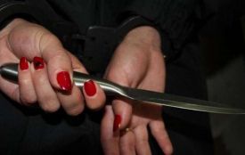 Підрізала чоловіка через конфлікт за гроші: як суд покарав жительку Хмельниччини