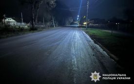 Розшукують водія, який переїхав жінку та втік у Чемерівцях