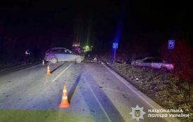 На Хмельниччині пʼяний водій виїхав на «зустрічку»: двоє людей травмувалось