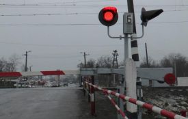 Перекриють залізничний переїзд у Хмельницькому районі: де саме