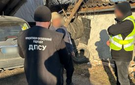 Мешканець Хмельниччини допомагав чоловікам виїхати в Молдову