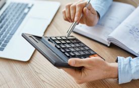 «Листи щастя»: скільки справ податкова завела проти бізнесу на Хмельниччині