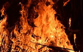 Пожежа на Хмельниччині: одна жінка загинула, ще одна – в лікарні