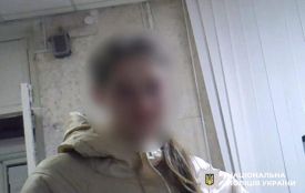 Знущалась із літньої свекрухи: засудили 31-річну жительку Хмельниччини