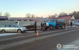 Ланцюгова аварія у Шепетівці: травмувався 33-річний перехожий