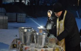 Із кранів хмельничан 6 січня тектиме свячена вода