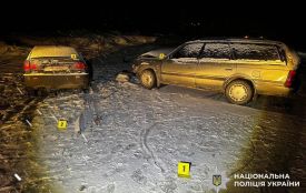 Зіткнення «Chery» та «Mazda»: на Дунаєвеччині: травмувалася 80-річна жінка