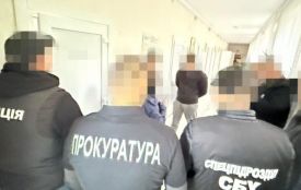 На Хмельниччині судитимуть медика, який вимагав 1 500 доларів за встановлення групи інвалідності