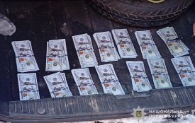 Двох жителів Хмельниччини викрили на переправленні чоловіків за кордон