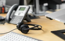 Мешканці Хмельниччини перевантажили кол-центр «Хмельницькобленерго»: за тиждень — 7,5 тисяч звернень