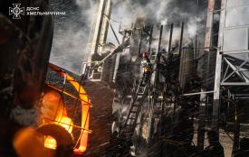 На Хмельниччині горіла зерносушарка: вогонь охопив 100 квадратних метрів (ФОТО, ВІДЕО)