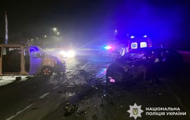 В реанімації 2-річна дитина: дві автівки зіткнулися на Хмельниччині