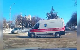 На Хмельниччині патрульні оштрафували водія, який не пропустив «швидку»