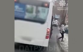 Висадив пасажирів поза зупинкою: у Хмельницькому оштрафували водія маршрутки №49