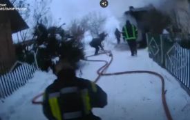 У Хмельницькому районі горів приватний будинок: травмувалася жінка