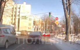 У центрі Хмельницького водій поїхав прямо не з тієї смуги: на нього склали протокол