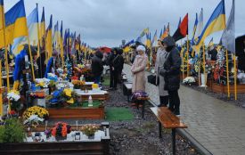 У Хмельницькому попрощаються з двома загиблими військовими: Федором Мартинюком та Віктором Нідерманом