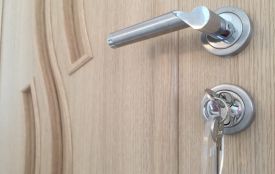 На Хмельниччині коледж через суд намагався виселити жінку з гуртожитку