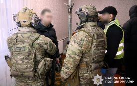 У Хмельницькому викрили сімейний наркобізнес: затримали батька та двох синів