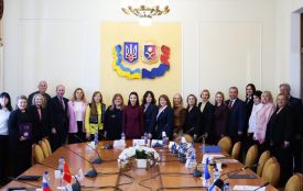 У Хмельницькому відбувся круглий стіл «Жіноча дипломатія»: обговорили лідерство та підприємництво