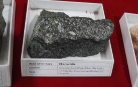 Понад 5,3 мільйона за право видобутку: на Хмельниччині продають родовище чарнокіту