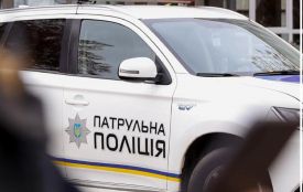 Спочатку 500 гривень, потім — 2000 доларів: у Хмельницькому водій хотів підкупити патрульного