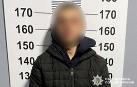 19-річний житель Хмельницького району пограбував чоловіка на автостанції