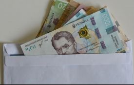 Житель Хмельниччини платив аліменти і дізнався, що дитина не його: чому гроші не повернули