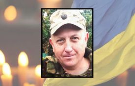 Два роки вважався зниклим безвісти: на Хмельниччині попрощалися з воїном Василем Голяничем