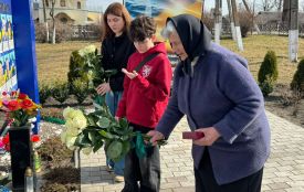 Залишився прикривати побратимів та загинув: на Хмельниччині нагородили Володимира Мамчура