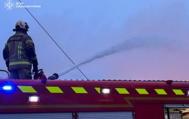 Горіла суха рослинність й будівля: за добу на Хмельниччині сталося 8 пожеж