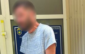 Побив медпрацівниць та напав на поліцейського: на Хмельниччині судитимуть чоловіка