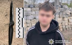 Різанина під час застілля: на Хмельниччині чоловік ударив ножем господаря