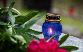 Провідна неділя у Хмельницькому: як курсуватиме транспорт до кладовищ