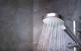 Хмельницький без гарячої води: де та коли вимикатимуть (ГРАФІК)