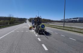 На Хмельниччині оновлюють дороги і розмітку: де працює техніка
