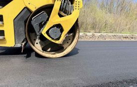 Ремонт доріг на Хмельниччині: де працює техніка і які результати