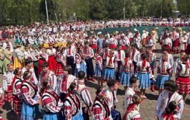 У Хмельницькому встановили рекорд України з наймасовішого виконання подільського танцю «Краков'як»