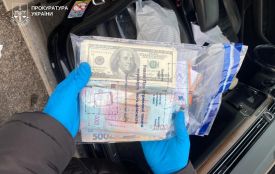 На Хмельниччині посадовця колонії затримали за корупцію. Буде суд