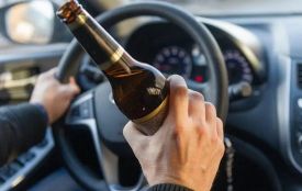 У Хмельницькому під час комендантської зупинили нетверезого водія