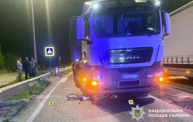 У Голоскові під вантажівку MAN потрапила 12-річна дівчинка