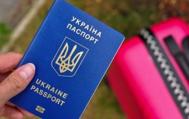 На Хмельниччині різко зріс попит на закордонні паспорти: статистика за квітень