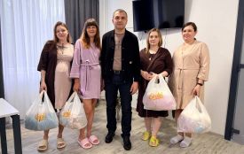 У Хмельницькому вітали жінок, які народили у День матері