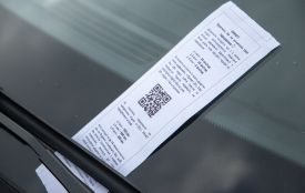 У Хмельницькому шукають на роботу інспекторів з паркування: деталі
