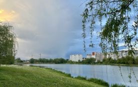Похолодання та сильний вітер: погода на Хмельниччині 29 травня