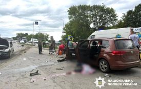 ДТП з вантажівкою на Хмельниччині: одна людина загинула, дві травмовані (ФОТО)