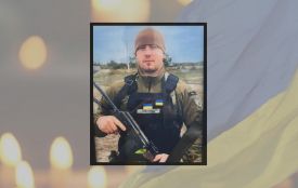 На Хмельниччині попрощались з воїном, який загинув від удару по потягу
